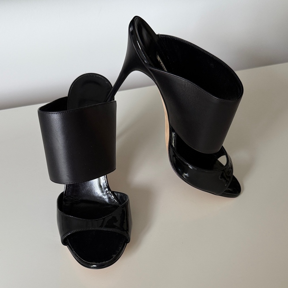 NEW w/Tags Manolo Blahnik Elegant Black Women's Heels Size 41EU | 10US - Picture 2 of 9